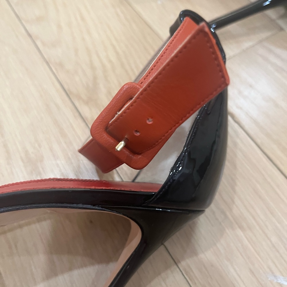 Carolina Herrera Heels - Picture 8 of 10
